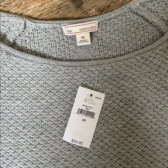 Gap Basic Sweater - Picture 5 of 5